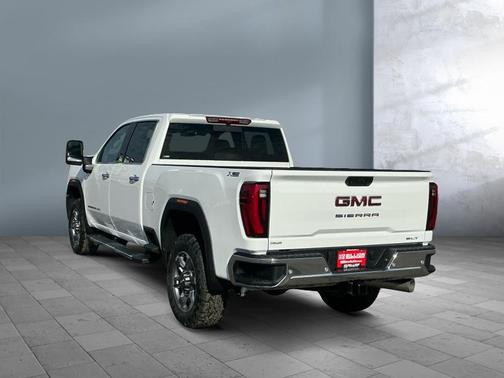 2026 GMC Sierra 3500 SLT