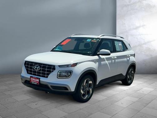 2022 Hyundai VENUE SEL