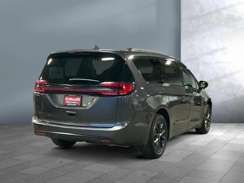 2021 Chrysler Pacifica Touring-L