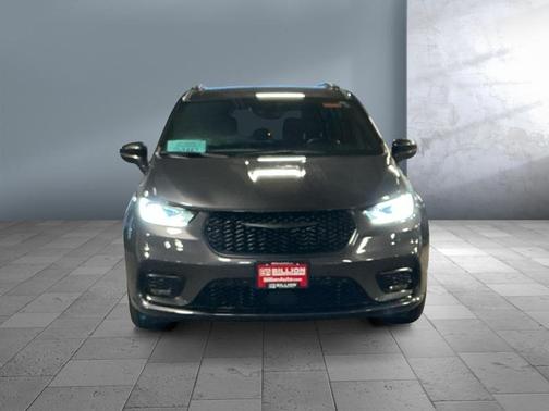 2021 Chrysler Pacifica Touring-L