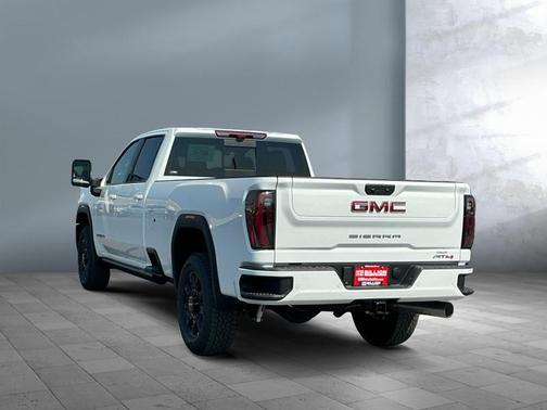 2025 GMC Sierra 3500 AT4