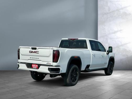 2025 GMC Sierra 3500 AT4