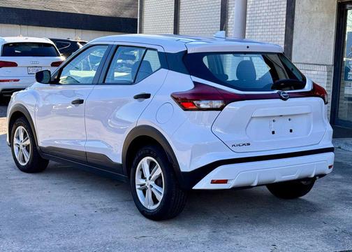 2024 Nissan Kicks S