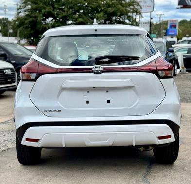 2023 Nissan Kicks S