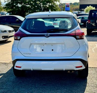 2023 Nissan Kicks S