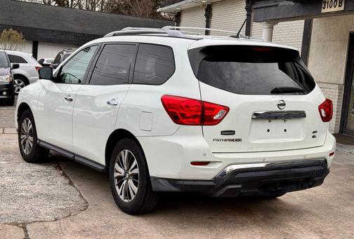 2018 Nissan Pathfinder SL