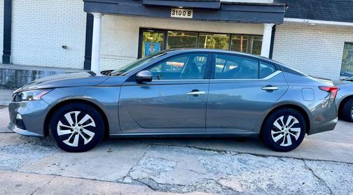 2022 Nissan Altima S FWD