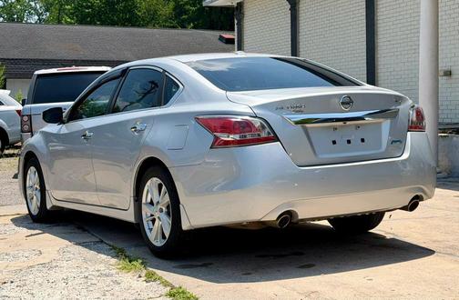 Brilliant Silver Metallic 2014 Nissan Altima 2.5 SV