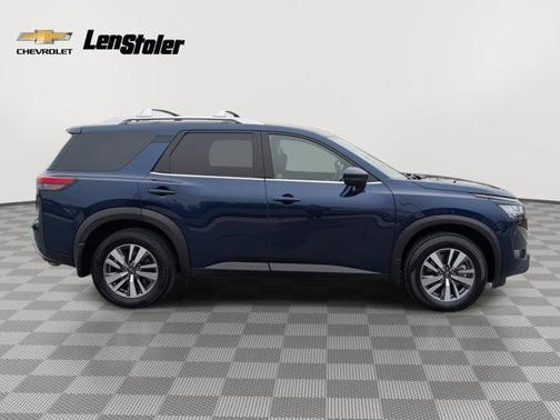 2024 Nissan Pathfinder SL 4WD