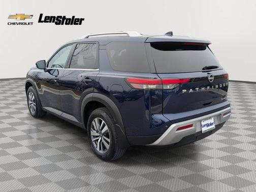 2024 Nissan Pathfinder SL 4WD