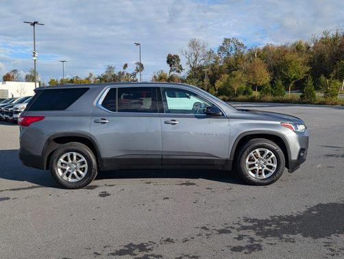 2018 Chevrolet Traverse LS
