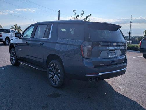 2025 Chevrolet Suburban 4WD High Country