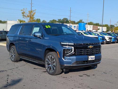 2025 Chevrolet Suburban 4WD High Country