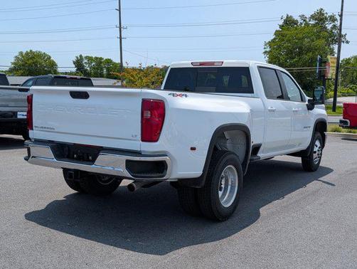 2025 Chevrolet Silverado 3500 LT