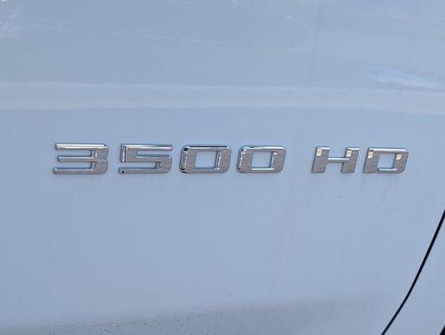 2025 Chevrolet Silverado 3500 LT
