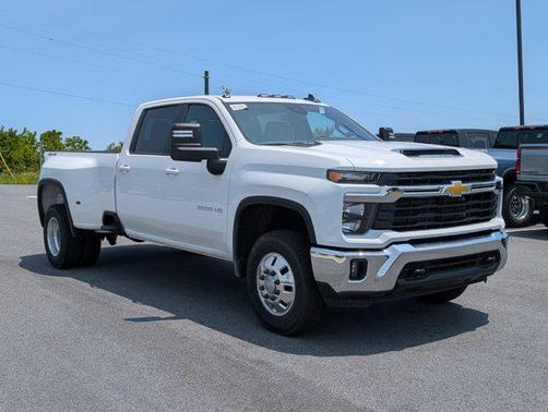 2025 Chevrolet Silverado 3500 LT