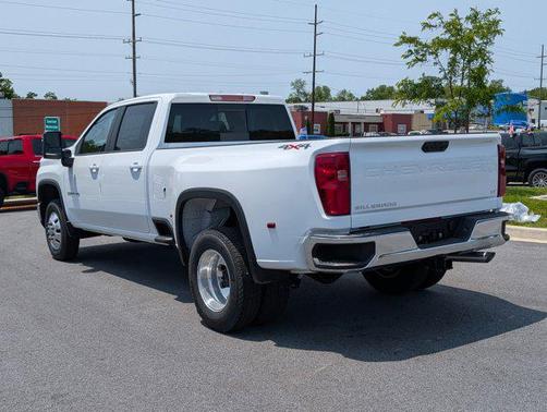 2025 Chevrolet Silverado 3500 LT