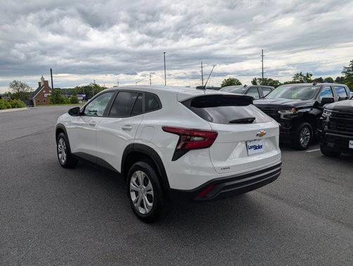 2024 Chevrolet Trax LS