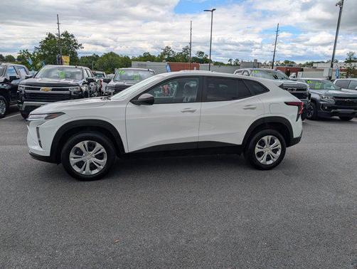 2024 Chevrolet Trax LS