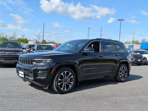 2022 Jeep Grand Cherokee Overland
