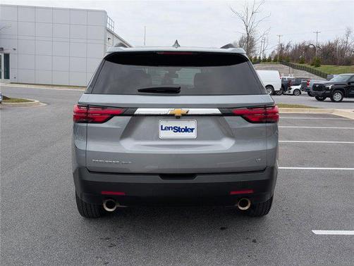 2023 Chevrolet Traverse LT Leather