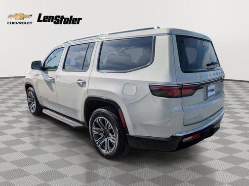 Luxury White Pearlcoat 2022 Jeep Wagoneer Series III 4x4