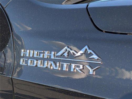 2025 Chevrolet Tahoe 4WD High Country
