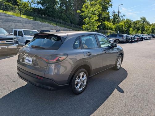 Modern Steel Metallic 2023 Honda HR-V LX
