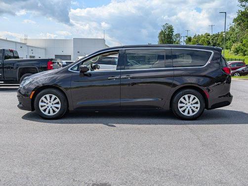 2018 Chrysler Pacifica L