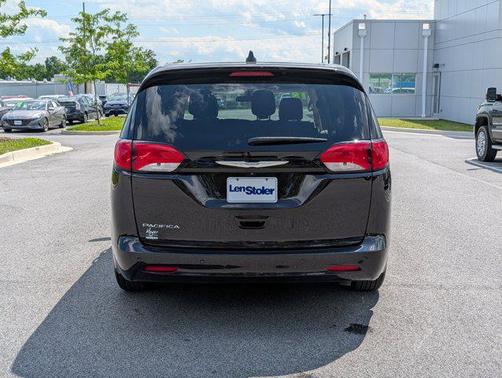 2018 Chrysler Pacifica L