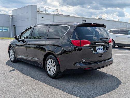 2018 Chrysler Pacifica L
