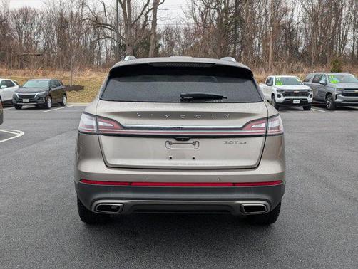 2020 Lincoln Nautilus Reserve