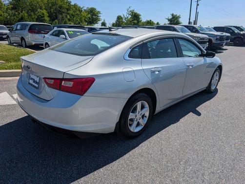 Silver Ice Metallic 2020 Chevrolet Malibu 1LS