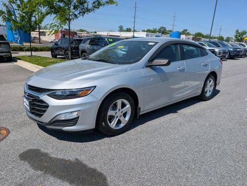 Silver Ice Metallic 2020 Chevrolet Malibu 1LS