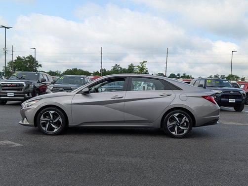2023 Hyundai ELANTRA Limited