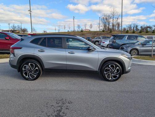 2025 Chevrolet Trax FWD 2RS