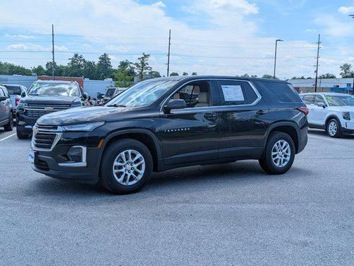 2022 Chevrolet Traverse LS