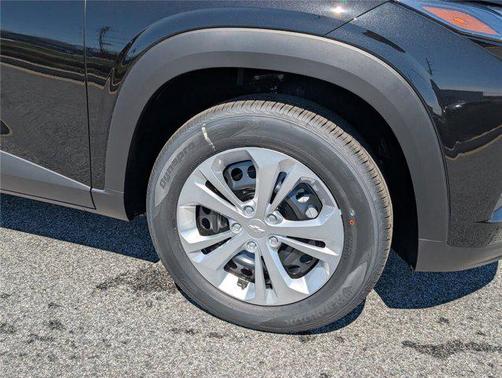 Mosaic Black Metallic 2026 Chevrolet Trax LS