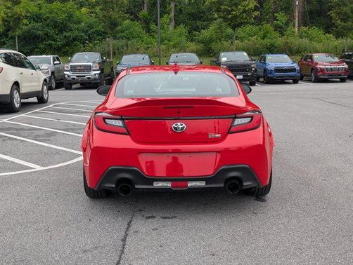 2024 Toyota GR86 Premium