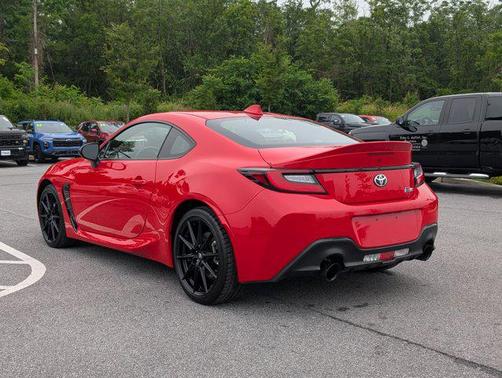 2024 Toyota GR86 Premium