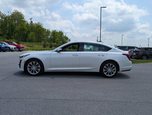 2022 Cadillac CT5 Premium Luxury RWD
