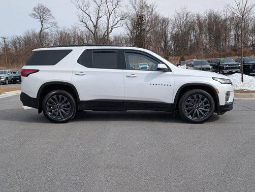 2022 Chevrolet Traverse RS