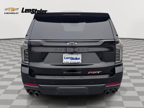 2025 Chevrolet Suburban RST