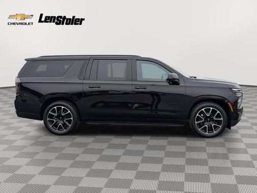 2025 Chevrolet Suburban RST