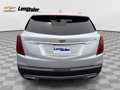 Radiant Silver Metallic 2020 Cadillac XT5 Premium Luxury