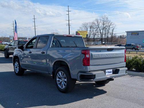 2025 Chevrolet Silverado 1500 Custom