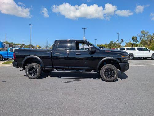 2025 RAM 2500 Tradesman Crew Cab 4x4 6'4' Box