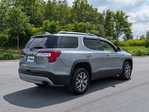 2023 GMC Acadia AWD SLT