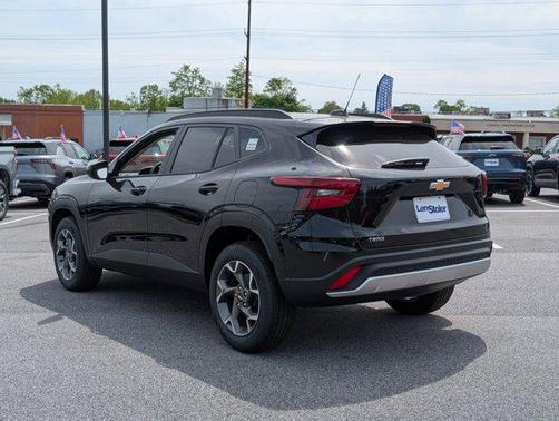 2025 Chevrolet Trax LT
