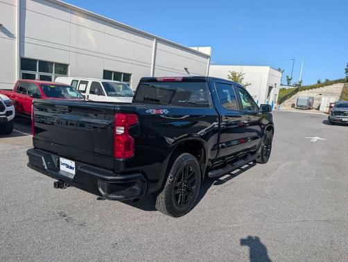 Black 2024 Chevrolet Silverado 1500 Custom